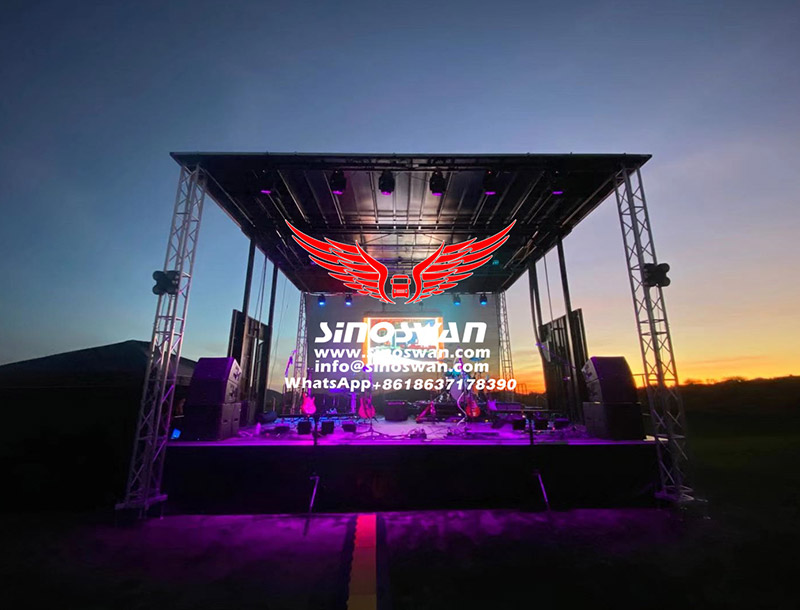 mobile led advertising trailer