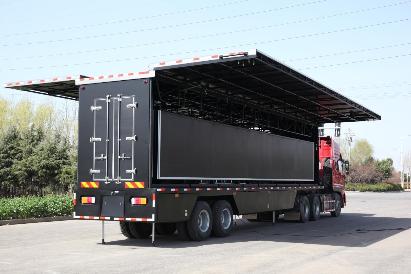 Drive Your Business Forward with the Mobile Billboard Trailers